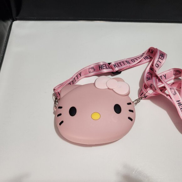 Hello kitty Bundle - Picture 2 of 4